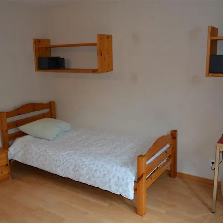 Anne - Tiefparterre Appartement-fewo- Dusche Oder Bad- Wc 6-bettwohnung By Interhome *